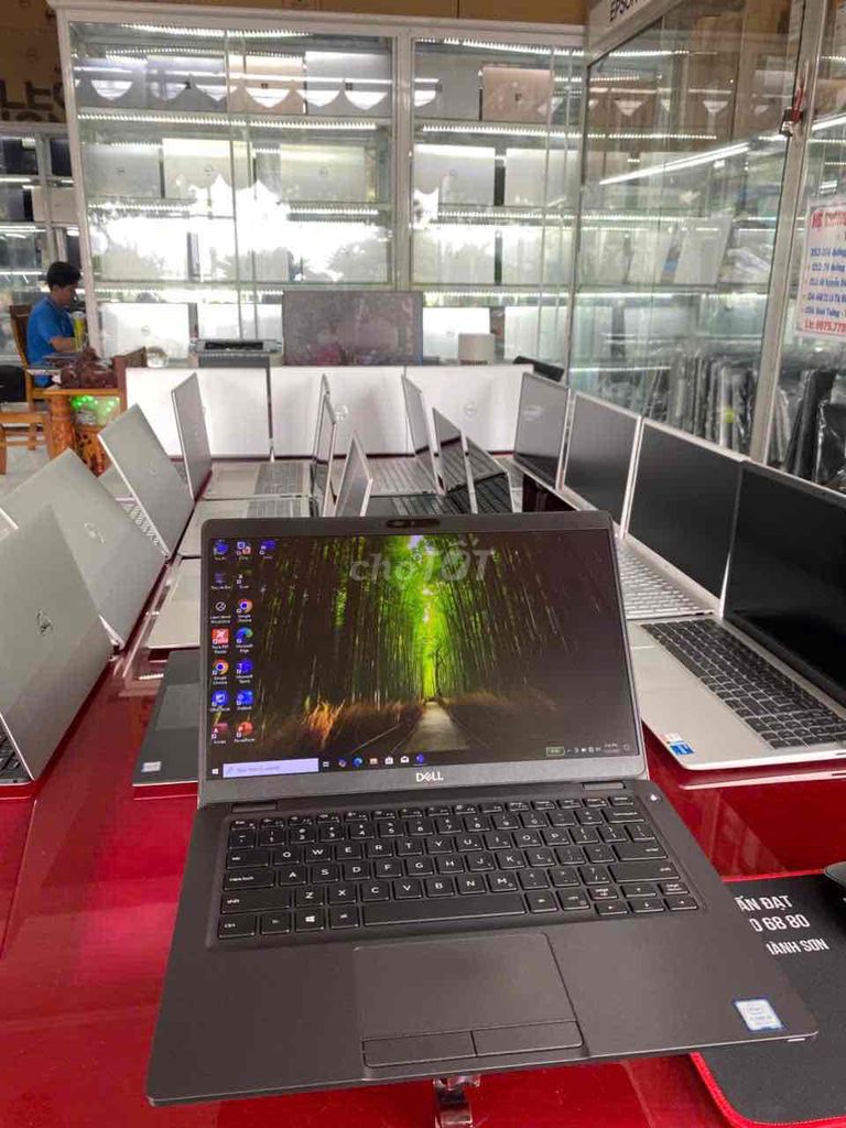 Dell 5300 i5-8560U 13.3 inch 8GB/256GB. Mua bán Laptop tại Quận Ngũ Hành Sơn Đà Nẵng được đăng bởi LAPTOP TUẤN ĐẠT  hình 1