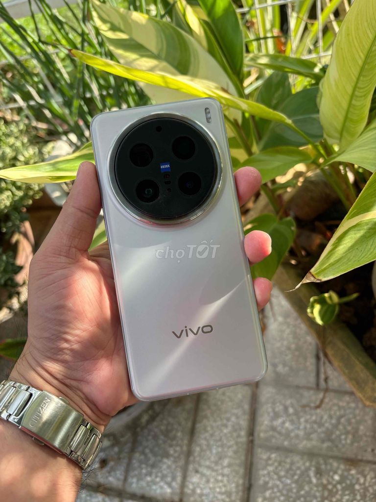 Vivo X200 Pro Titan 512GB. Mua bán Điện thoại tại Huyện Hòa Thành Tây Ninh được đăng bởi Ngọc hình 1