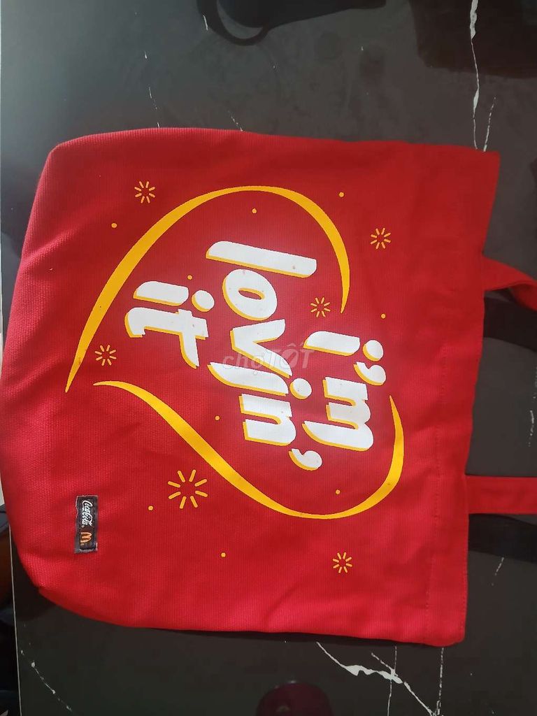 Túi tote McDonalds Vải Đỏ Đen Unisex. Mua bán Túi xách tại Huyện Bình Chánh Tp Hồ Chí Minh được đăng bởi Vương Ngọc Minh Tú hình 1