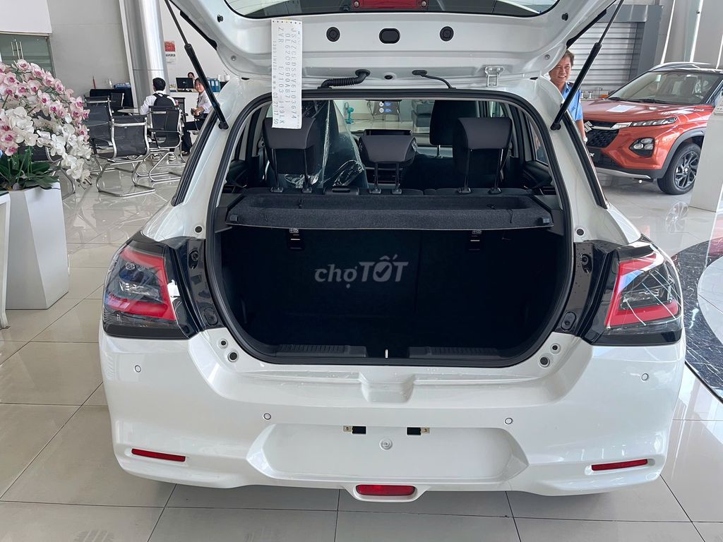 Гибридная версия Suzuki Swift с полной версией ADAS поступит в Японию