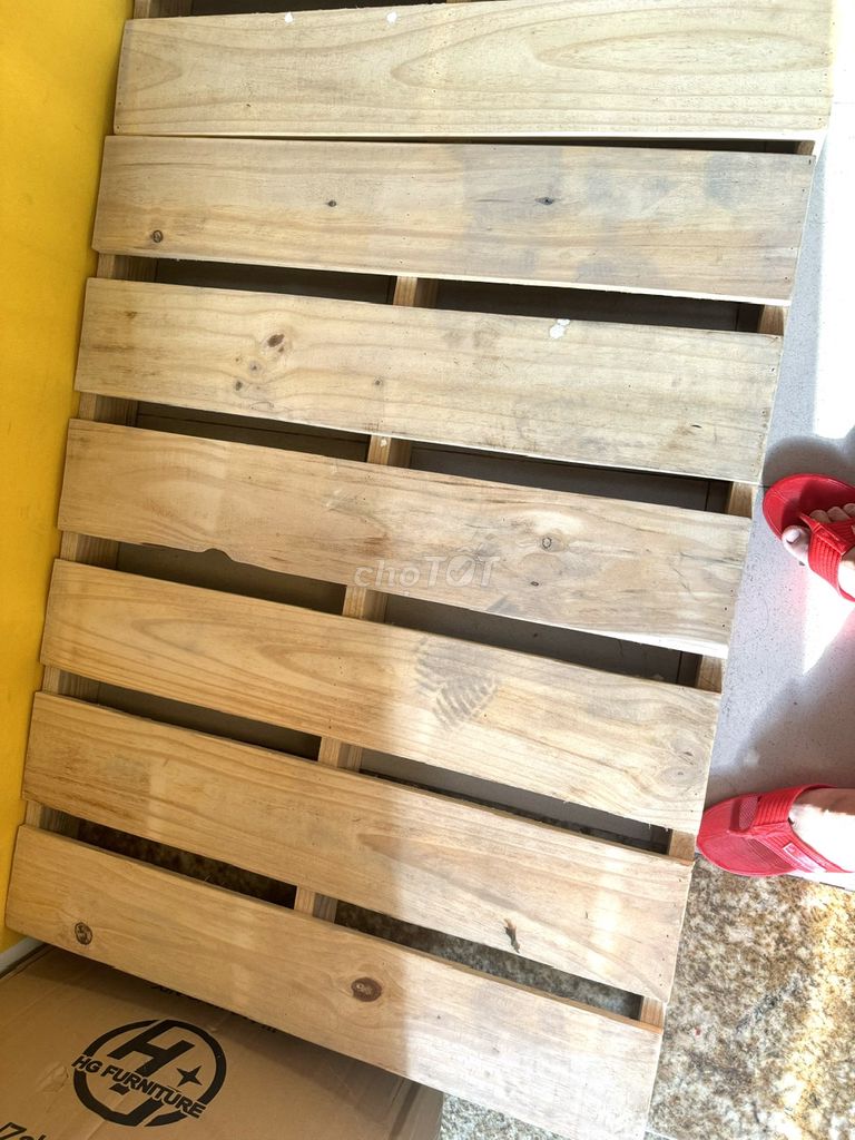 Bán 4 miếng pallet