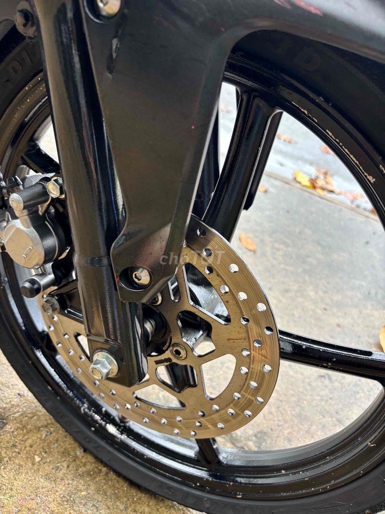 Honda Winner Đỏ đen Thể thao. Mua bán Xe máy tại Thị xã Bến Cát Bình Dương được đăng bởi xe máy trả góp tín nghĩa  hình 4