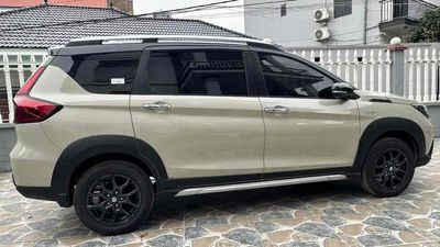 Suzuki XL7 Hybrid 7 chỗ 7496 km