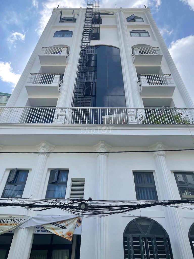 🔥PHÒNG GÁC CAO CẤP_NHÀ MỚI_THANG MÁY_GẦN HỌC VIỆN HÀNG KHÔNG_ETOWN CH