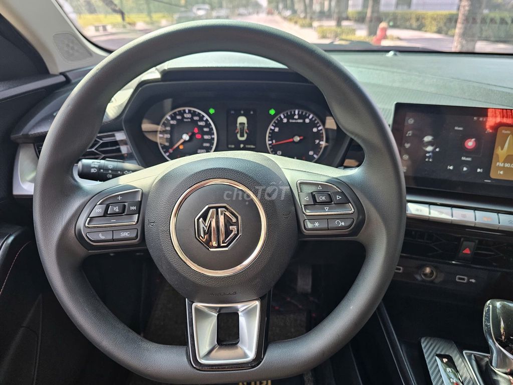 MG 5 AT 2022 màu đỏ. Mua bán Ô tô tại Quận Thanh Xuân Hà Nội được đăng bởi Thanh Biz Nguyễn Thái Auto hình 5