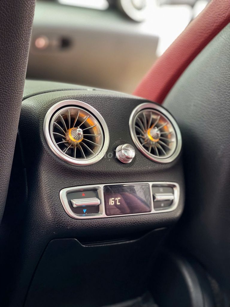 Mercedes Benz C300 AMG 2016, đầy đủ lịch sử hãng. Mua bán Ô tô tại Quận Long Biên Hà Nội được đăng bởi Long Biên Cars hình 17