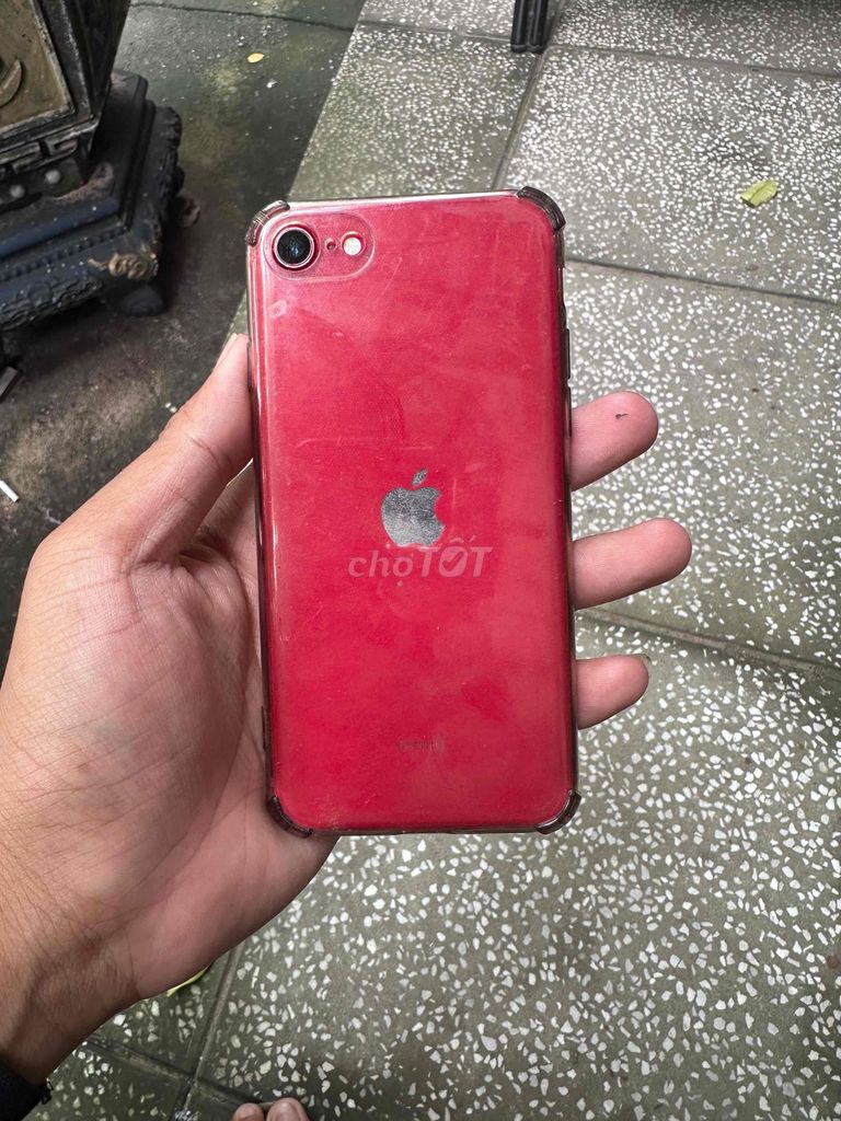 Apple iPhone SE 2020 64GB Đỏ Đã sử dụng. Mua bán Điện thoại tại Thành phố Thủ Dầu Một Bình Dương được đăng bởi Vũ Đình Linh hình 1