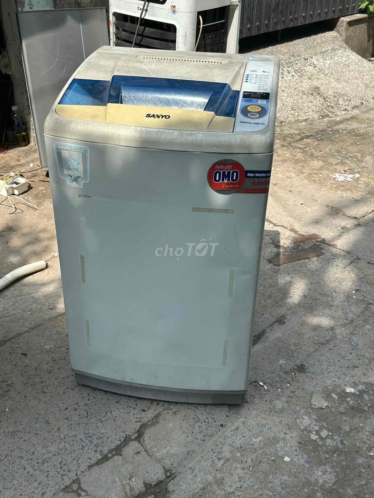 Máy giặt Sanyo 7kg không vào điện