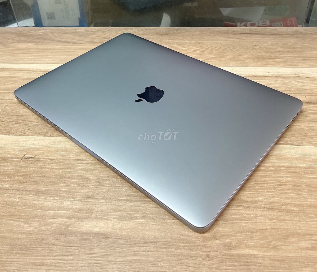 Macbook Pro MNQF2 I7/16Gb/SSD 512Gb/13.3"Rentina