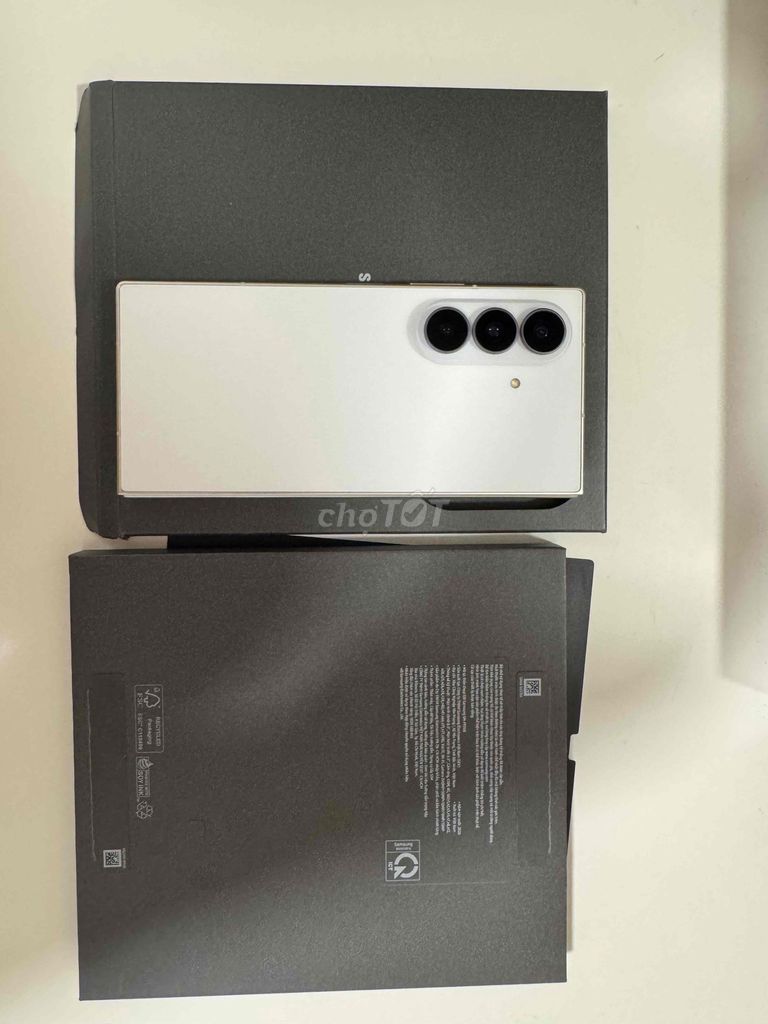 Samsung Galaxy Z Fold 8 Ultra Trắng 256GB. Mua bán Điện thoại tại Thành phố Thủ Đức Tp Hồ Chí Minh được đăng bởi PikaShop phu kien hình 1