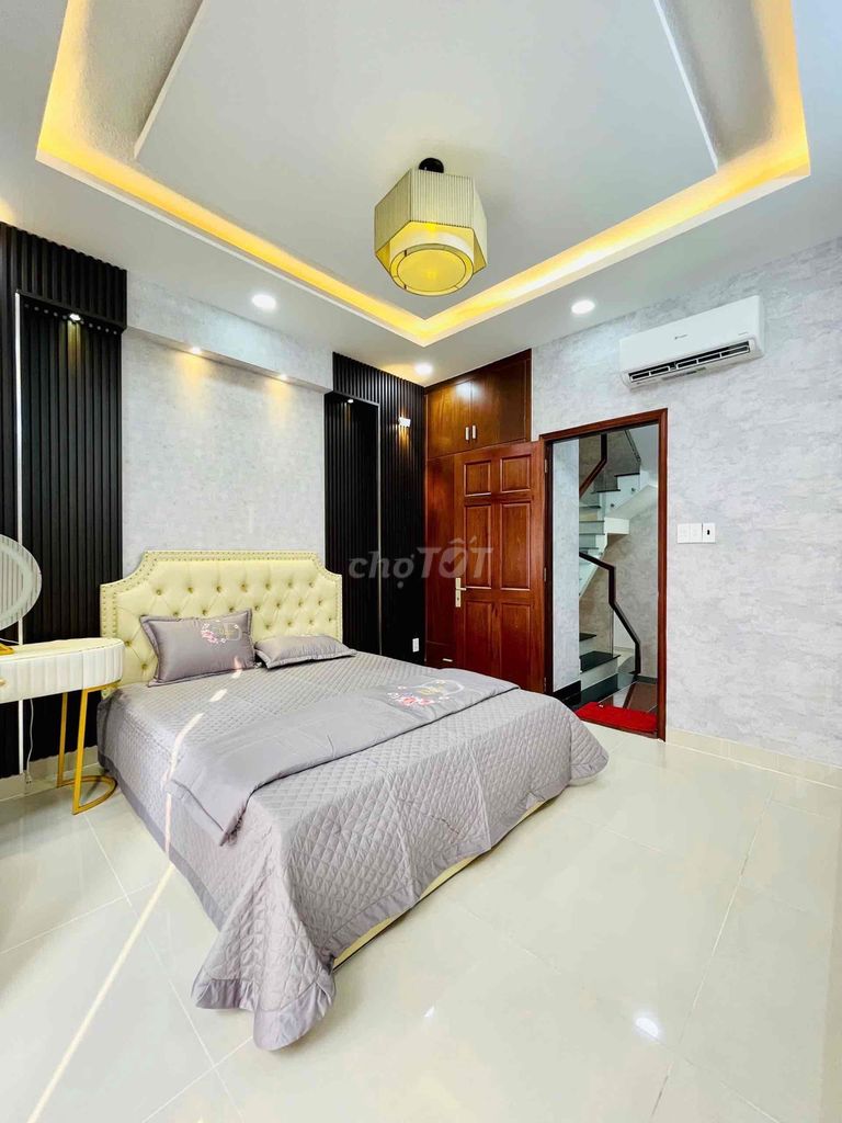 Nhà 2 lầu, sân thượng, 4PN Hẻm xe hơi Quang Trung gần Emart. Mua bán nhà ở tại Quận Gò Vấp Tp Hồ Chí Minh được đăng bởi Phan Quân hình 4