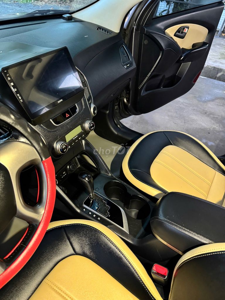 Bán Hyundai Tucson 2010 2 cầu Xám 1 chủ mua mới. Mua bán Ô tô tại Quận 12 Tp Hồ Chí Minh được đăng bởi BẢO BẢO hình 5