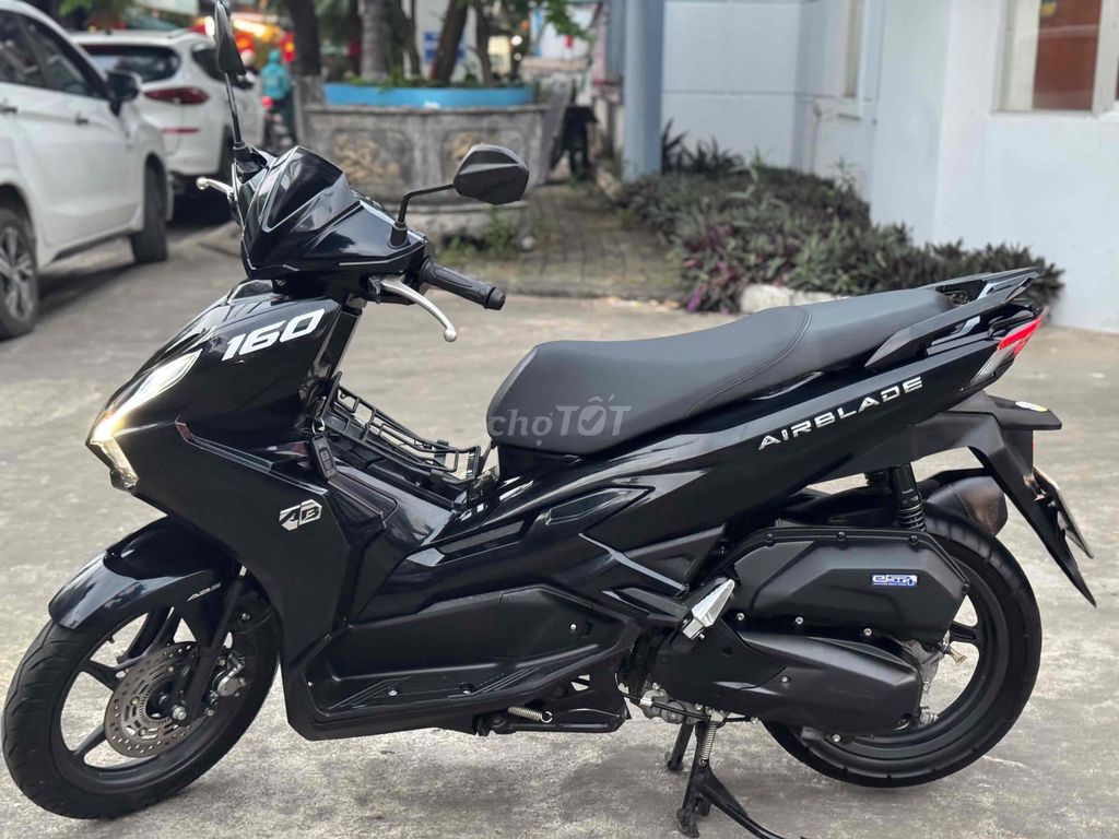 AB160 đk 2024 chuẩn 3000 km ,xe mới như hãng