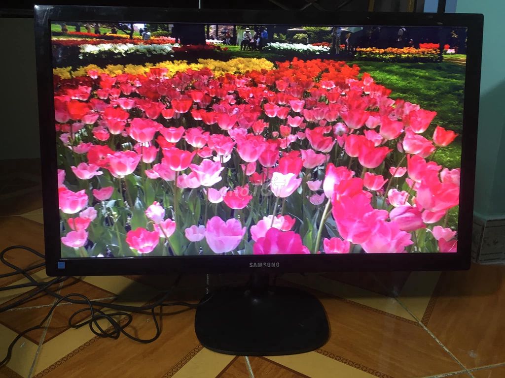 Samsung 27" full HD, màn đẹp long lanh như mới