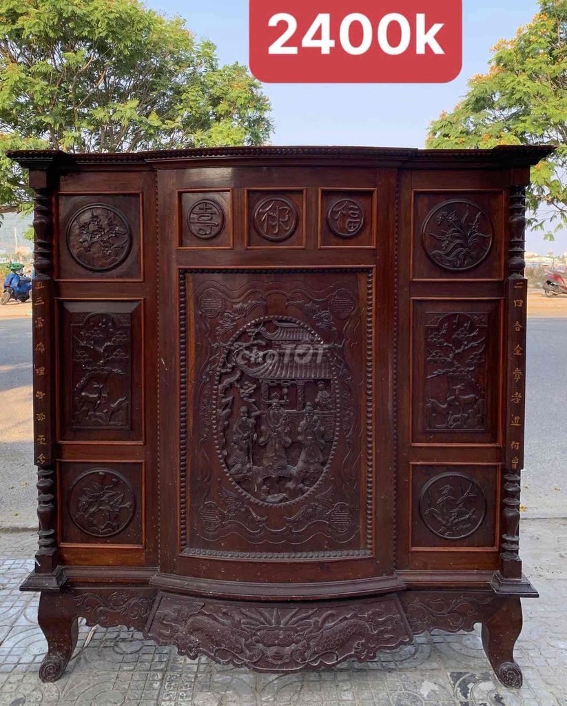 tgdc Tủ thờ gỗ nâu chạm khắc. Mua bán Tủ, kệ gia đình tại Quận Sơn Trà Đà Nẵng được đăng bởi THẾ GIỚI ĐỒ CŨ ĐỒ CỔ LỚN NHẤT MIỀN TRUNG hình 1