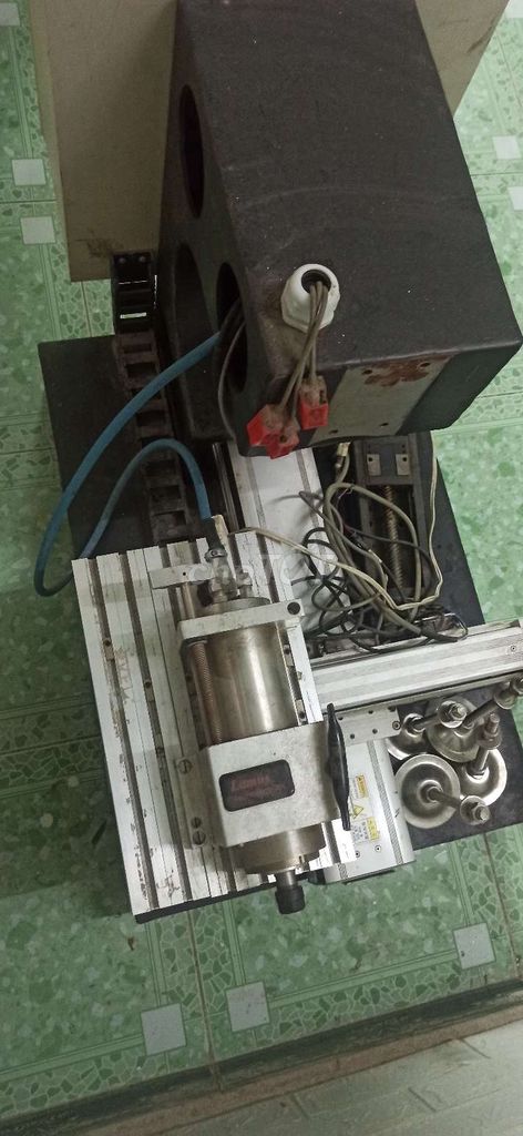 Máy CNC mua về định lắp đặt nhưngchưa hoàn chỉnh