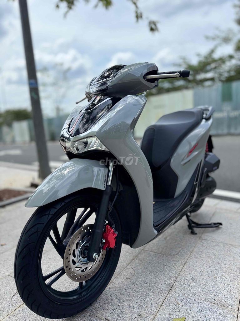 ban sh sphops xam si mang 160 thang abs nhu moi. Mua bán Xe máy tại Thành phố Đồng Xoài Bình Phước được đăng bởi tri nhân  hình 3