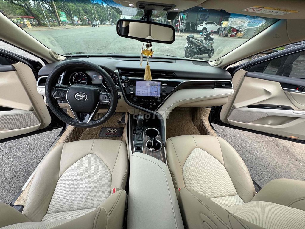 Bán Camry 2.5Q đời 2019 hỗ trợ bank. Mua bán Ô tô tại Thành phố Thủ Đức Tp Hồ Chí Minh được đăng bởi Hoàng Gia Auto hình 9