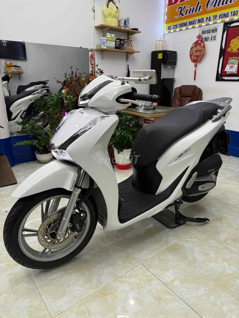 Honda SH 125 CBS 2022 odo  10000 km xe đẹp giá tôt. Mua bán Xe máy tại Thành phố Vũng Tàu Bà Rịa - Vũng Tàu được đăng bởi XE MÁY BẢO THANH  TPVŨNG TÀU hình 4