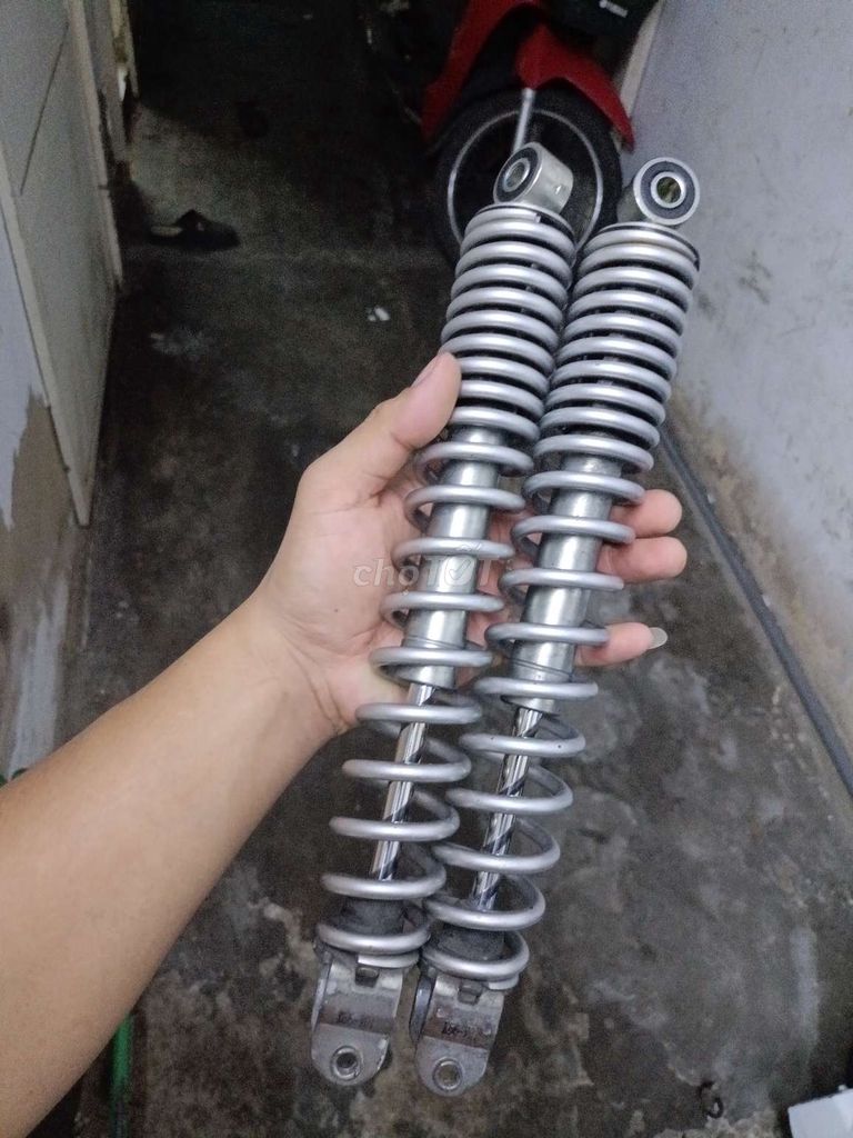 Phuộc sau ab , vario .. giá tùy theo tình trạng. Mua bán Phụ tùng xe tại Quận 6 Tp Hồ Chí Minh được đăng bởi Tuấn Nguyễn hình 5