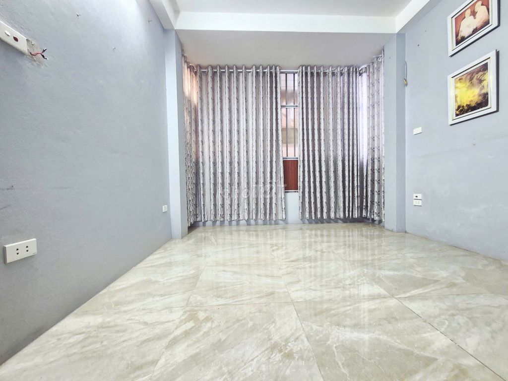 Gấp 5.7 tỷ 30,5m x 6 tầng nhà LK, KĐT Định Công, Thanh Xuân, Hà Nội