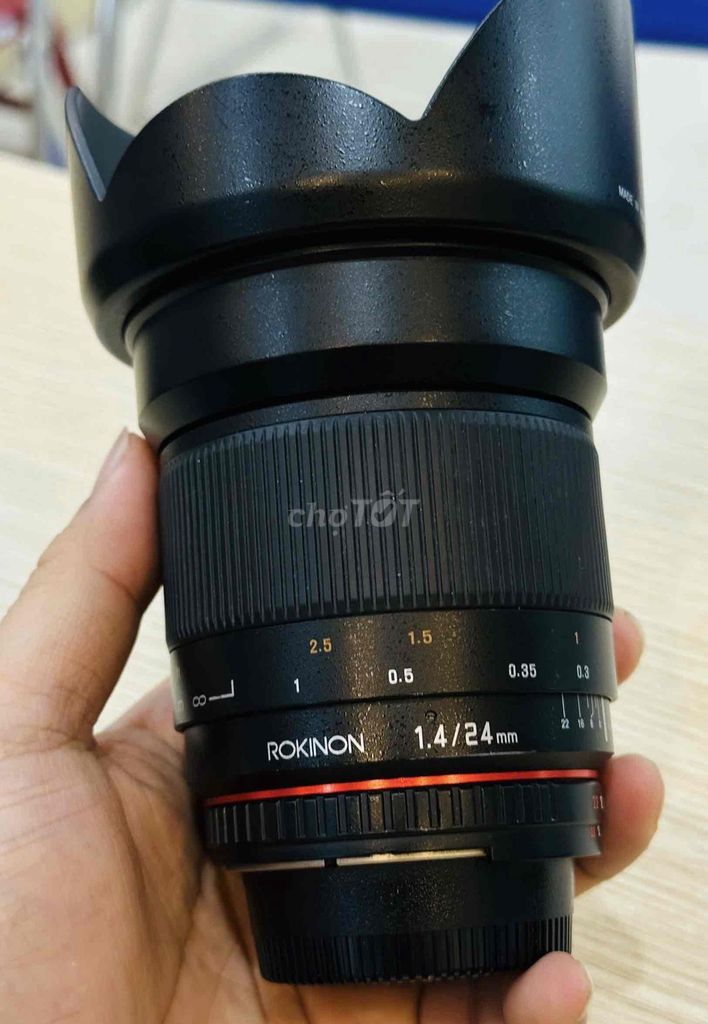 Ống kính Rokinon 24mm F1.4. Mua bán Máy ảnh, Máy quay tại Quận Đống Đa Hà Nội được đăng bởi Bảo Táo Store hình 1