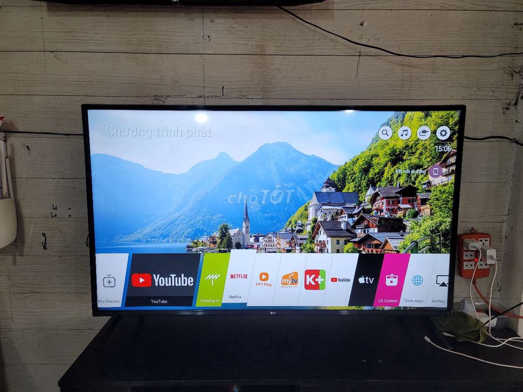 Smart Tivi LG 55" màn 4K có Bluetooth remote nói