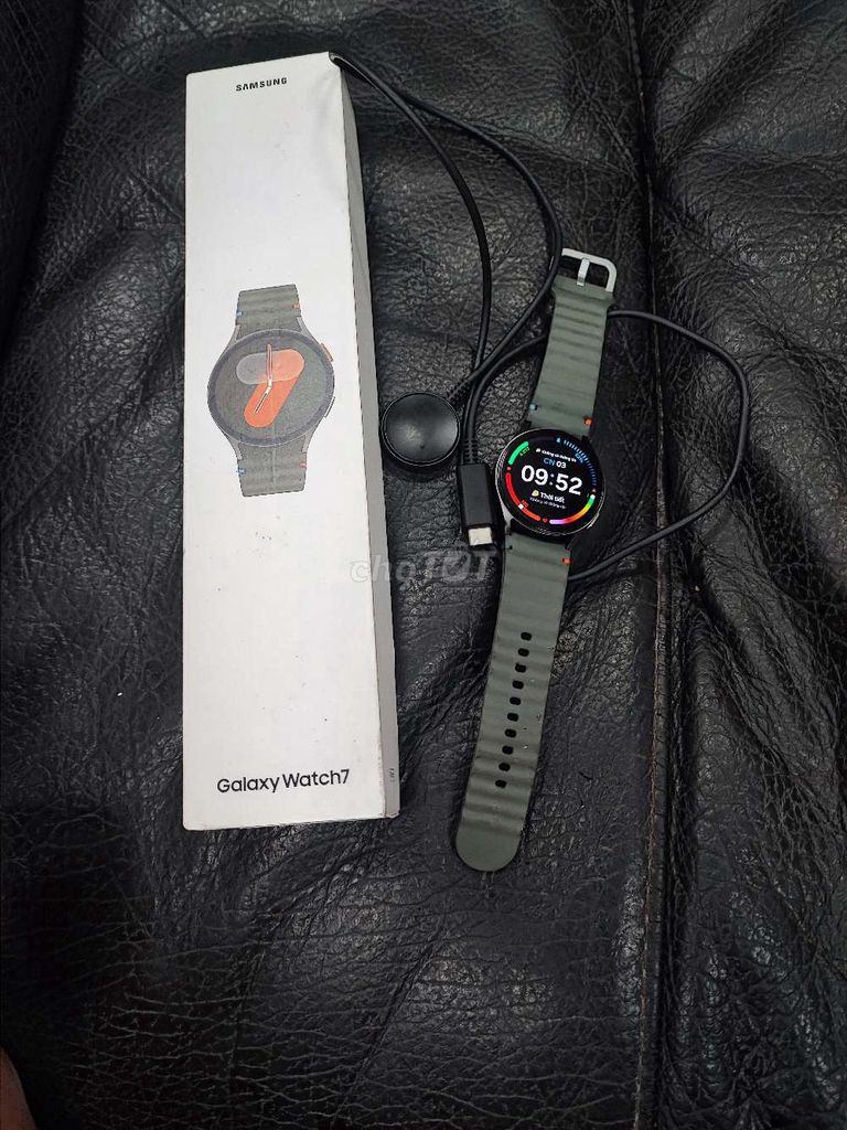 Samsung Galaxy Watch 7 98% full  ngon như watch 8. Mua bán Thiết bị đeo thông minh tại Quận 1 Tp Hồ Chí Minh được đăng bởi Lê Trung Hiếu hình 1