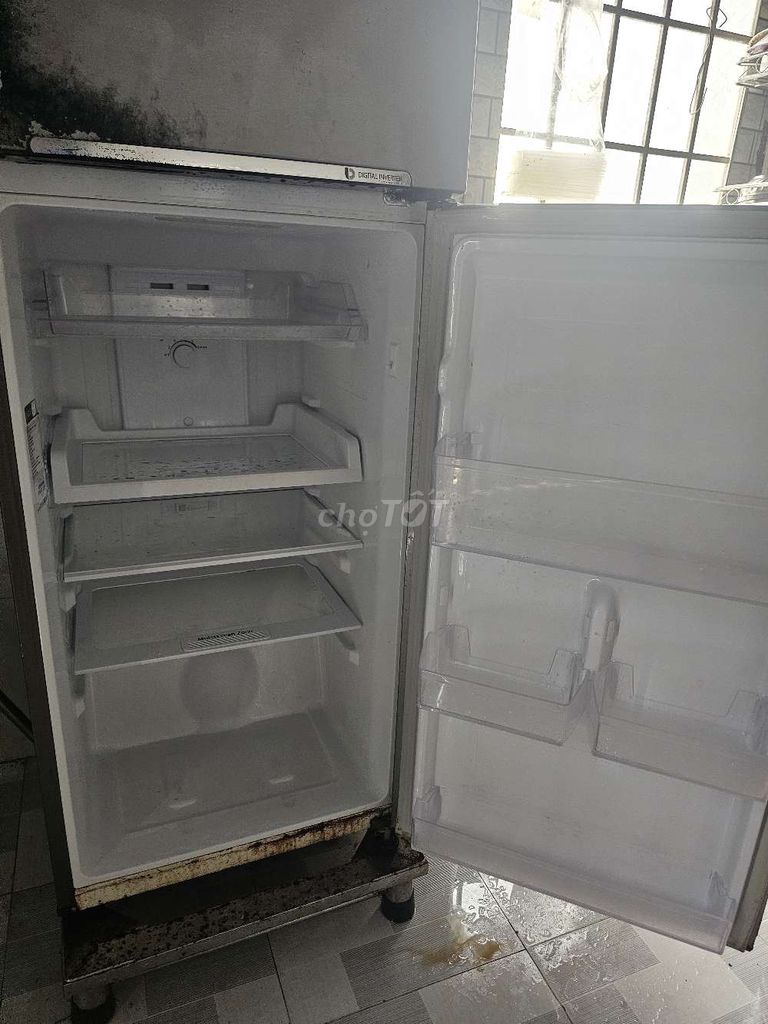 Tủ lạnh Samsung Inverter 252L Xám. Mua bán Tủ lạnh tại Quận Ninh Kiều Cần Thơ được đăng bởi Võ Hải Lý 03796vvvv99824 hình 1