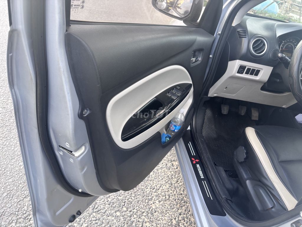 Attrage 2017. xe chính chủ. bản đủ. rất đẹp. Mua bán Ô tô tại Quận Liên Chiểu Đà Nẵng được đăng bởi anh thi hình 3