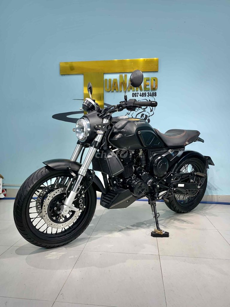 GPX Gentleman200 odo 11k, 1chủ, zin. Gentleman 200. Mua bán Xe máy tại Quận Tân Phú Tp Hồ Chí Minh được đăng bởi Huỳnh lê minh tuấn hình 4