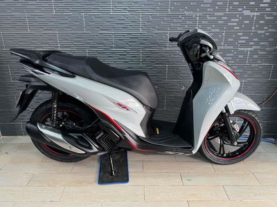 Honda SH 125 date 2020 Xám Xi Măng Bs Sài Gòn. Mua bán Xe máy tại Quận Bình Thạnh Tp Hồ Chí Minh được đăng bởi kelwin