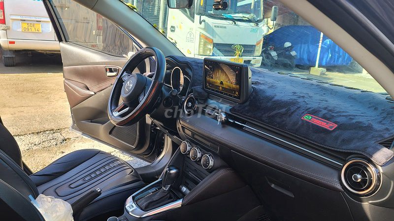 Xe Mazda 2 Hatback 2018, Chất Xe Đẹp. Mua bán Ô tô tại Quận Gò Vấp Tp Hồ Chí Minh được đăng bởi Chợ Xe Cũ Giá Tốt hình 8