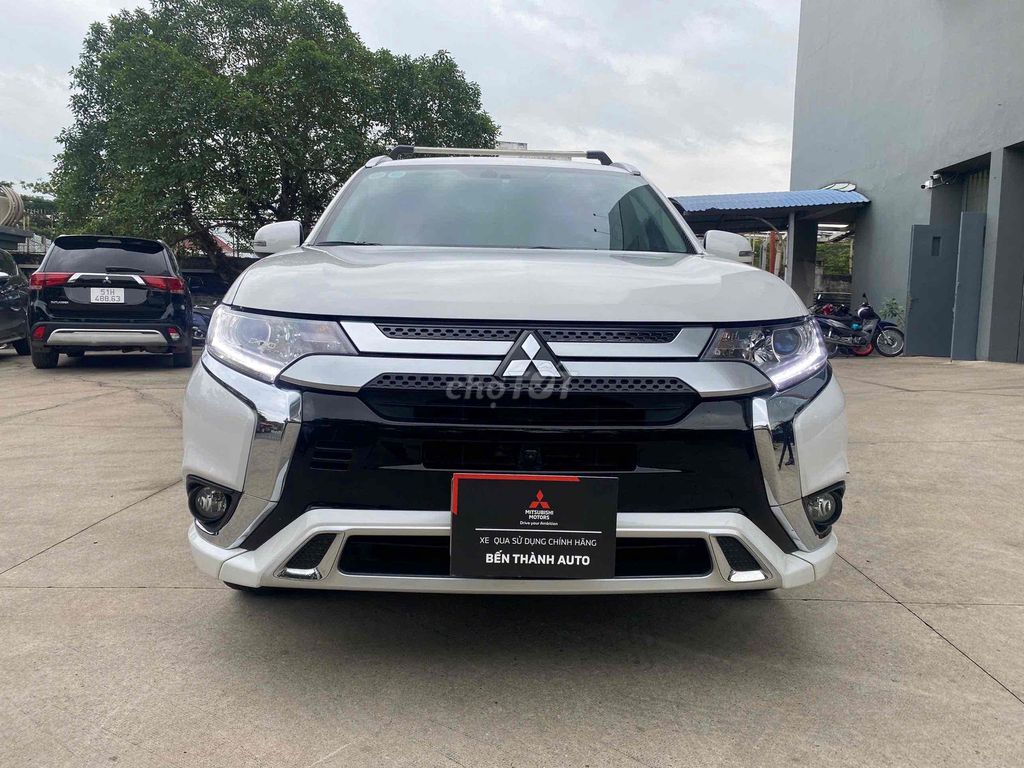 OUTLANDER 2.0 CVT/Trắng 2022/CHÍNH HÃNG/Odo 36.000