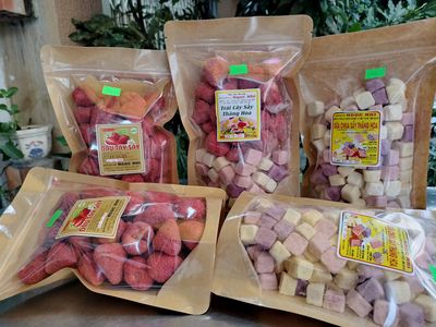 Dâu Sấy Thăng Hoa. Mua bán Đồ ăn, thực phẩm và các loại khác tại Thành phố Phan Thiết Bình Thuận được đăng bởi NGUYEN VUONG