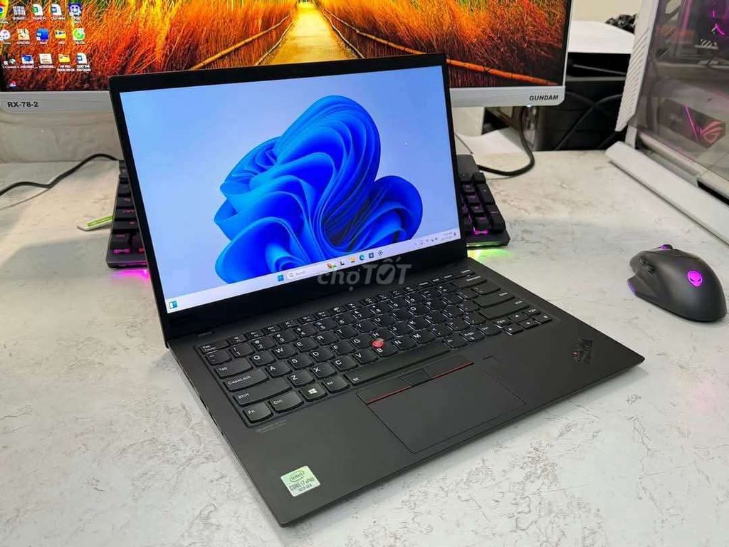 Thinkpad X1 core i7 / 16GB / 256G / 14in tuoch