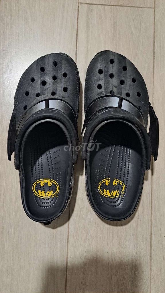 Pass lại Crocs Bat Man M10W12. Mua bán Giày dép tại Thành phố Thủ Đức Tp Hồ Chí Minh được đăng bởi Khang Nguyễn hình 1
