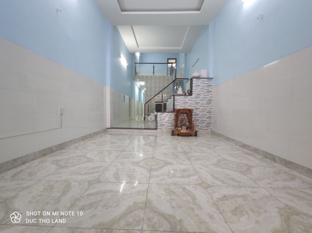 Bán nhà MTKD Thạnh Lộc tặng nội thất hơn 5 Tỷ, 110m2, 2 tầng, 3PN mới