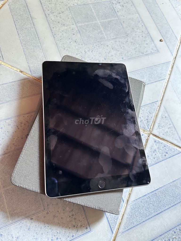 Apple iPad Air 2 16GB Xám. Mua bán Máy tính bảng tại Huyện Cầu Kè Trà Vinh được đăng bởi Tuyền Thanh hình 1