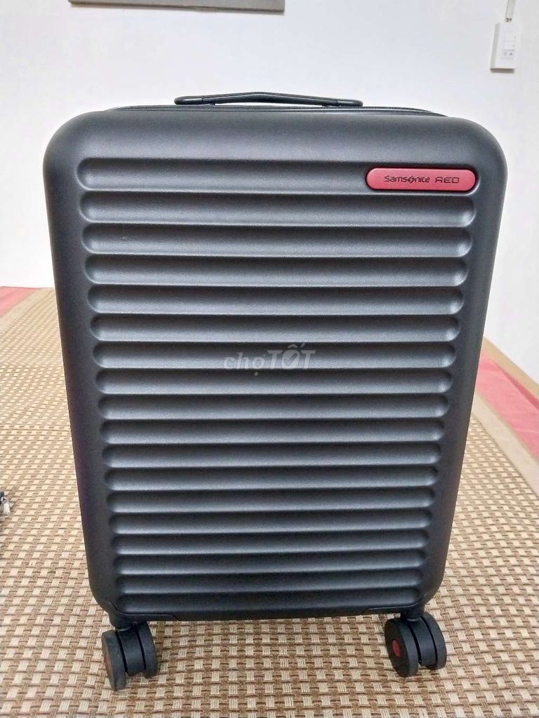 Vali Samsonite mới chính hãng size M