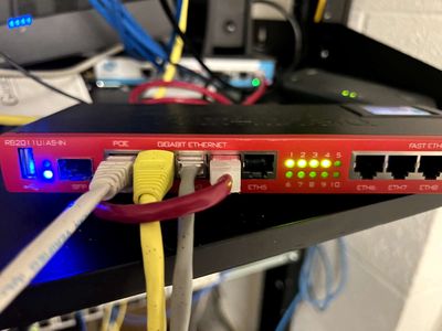 Router Mikrotik 10 cổng cân bằng tải - gộp line