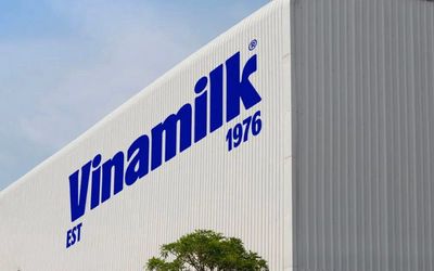 VINAMILK logo