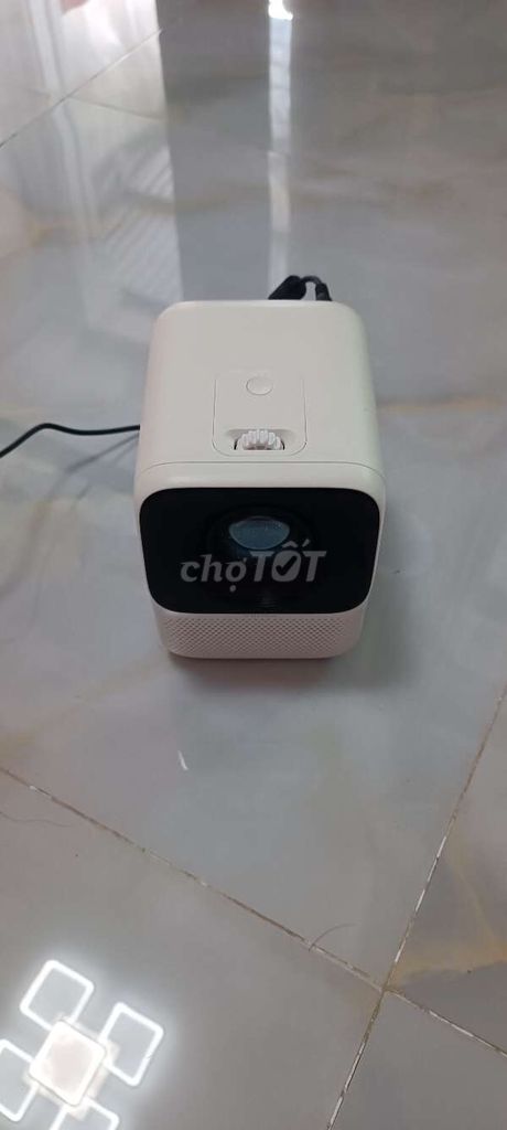 Máy chiếu Wanbo Trắng. Mua bán Đồ dùng văn phòng tại Thành phố Bến Tre Bến Tre được đăng bởi Nguyễn Quốc Anh hình 1