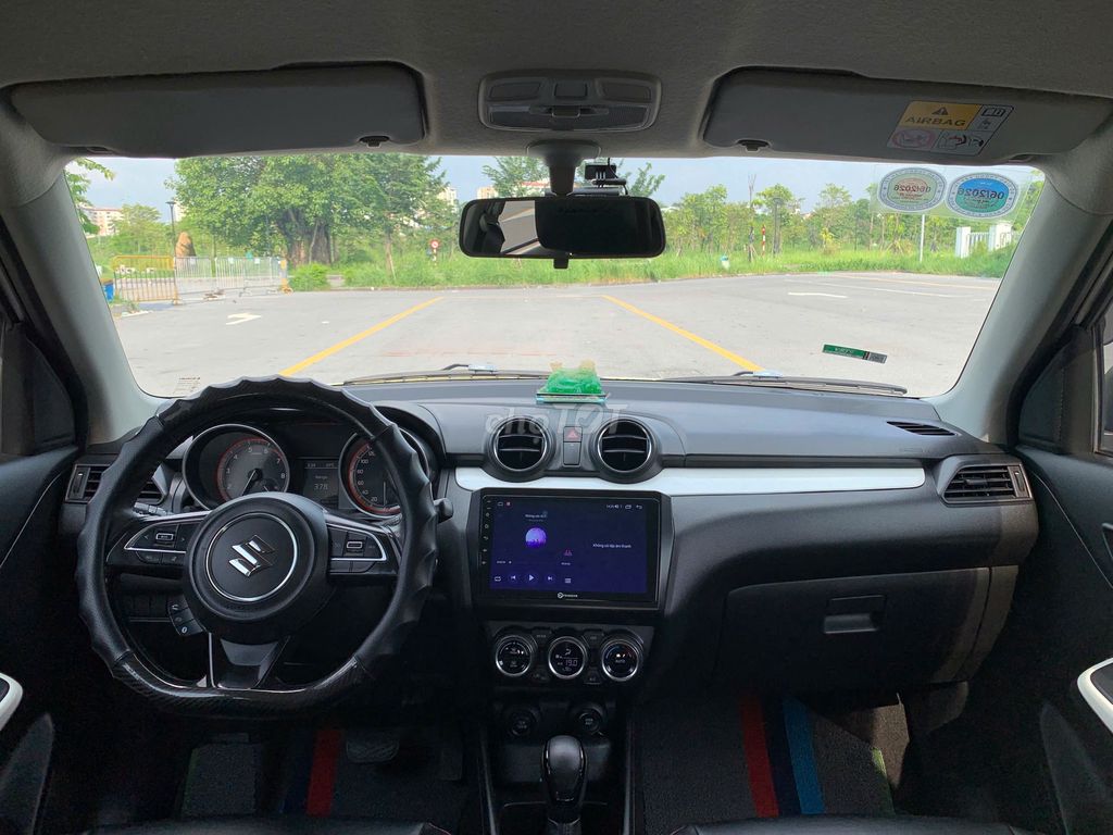 Suzuki Swift GLX 1.2 AT 2018, đi ít trong tầm giá. Mua bán Ô tô tại Quận Long Biên Hà Nội được đăng bởi Long Biên Cars hình 11