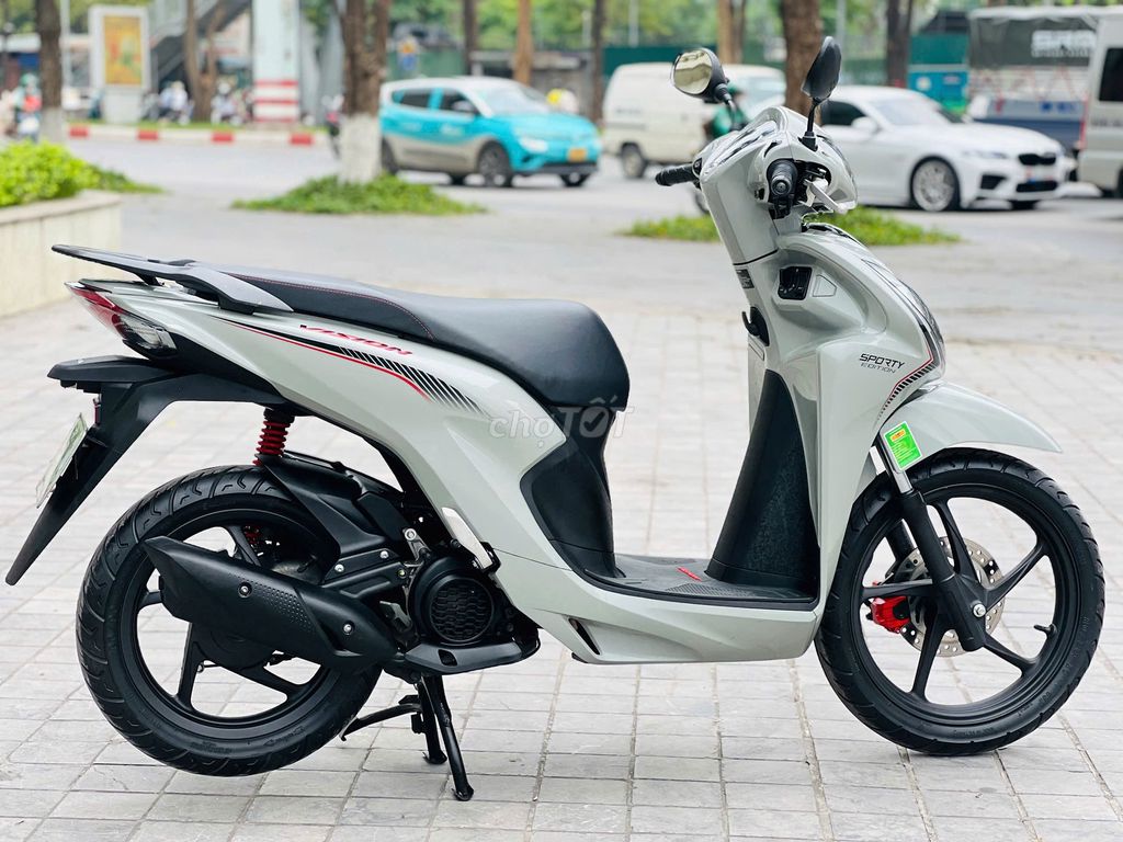 HONDA VISION XÁM XI MĂNG BIỂN 29-2025 BIỂN 29. Mua bán Xe máy tại Quận Cầu Giấy Hà Nội được đăng bởi Mai Khánh hình 3