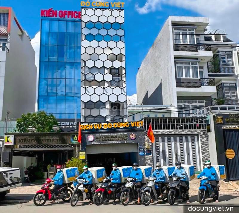 Tuyển giao hàng bằng xe máy. Việc làm Tài xế giao hàng xe máy tại Quận Cẩm Lệ Đà Nẵng được đăng bởi Dương Văn Anh hình 1