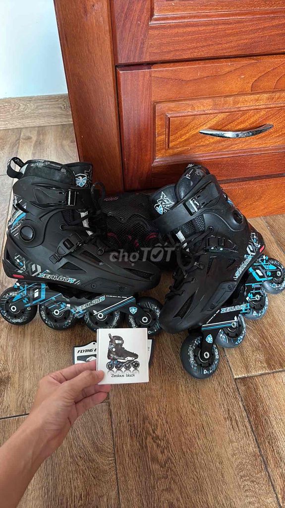 Giày trượt patin Flying Eagle Zealous 39/40