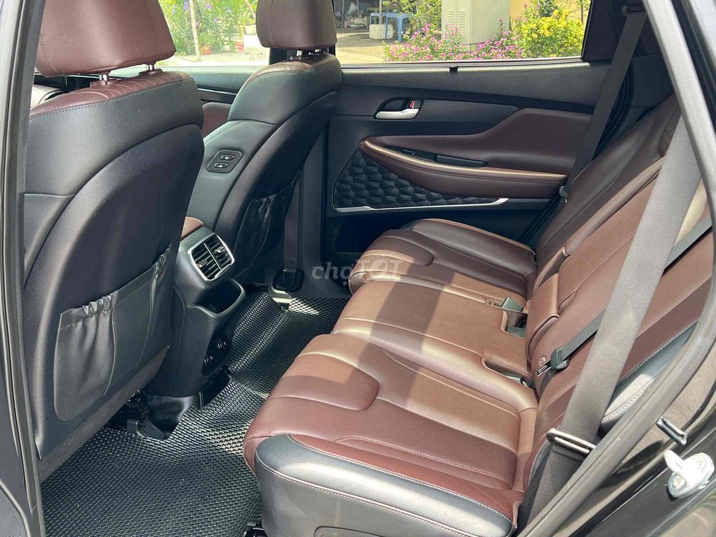 Hyundai Santa Fe 2019 2.2L AT 4WD - 90000 km. Mua bán Ô tô tại Quận Long Biên Hà Nội được đăng bởi Le hao hình 6