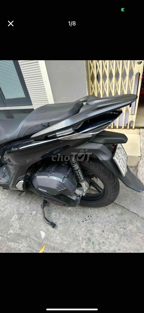 xe màu đen honda đăng ký năm 2022 màu đen. Mua bán Xe máy tại Quận 5 Tp Hồ Chí Minh được đăng bởi Long Tran hình 1