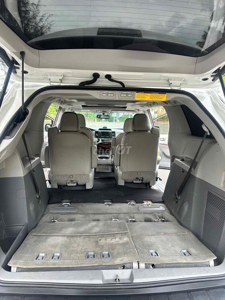 Toyota Sienna 2013 - 140000 km. Mua bán Ô tô tại Quận Cẩm Lệ Đà Nẵng được đăng bởi Nguyễn Duy hình 14